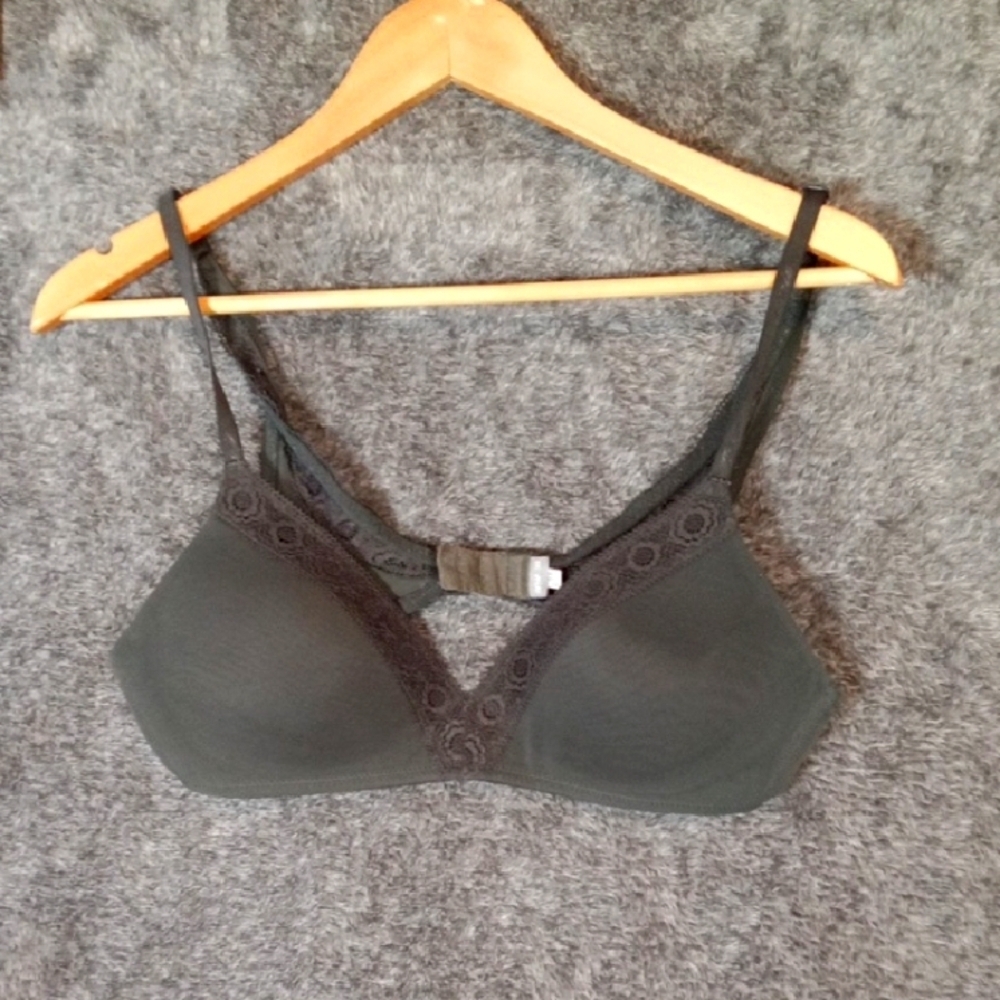 Aerie Charcoal Lace Trim Bra Wireless Back Closure Womens 36b